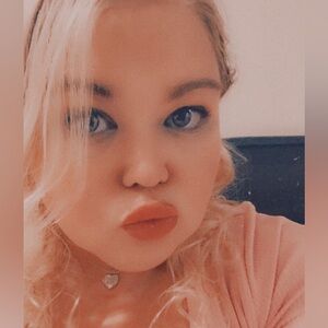 Meet your Posher, Breanna